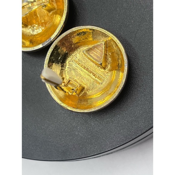 Liz Claiborne Vintage Lg Oval Black Enamel Jewel Crest Clip Earrings - Picture 13 of 16